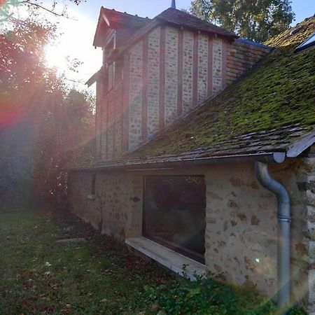Rêves de Gamins, Gîte de campagne La Camusière proche du pôle Européen et 24h Champagné Exterior foto