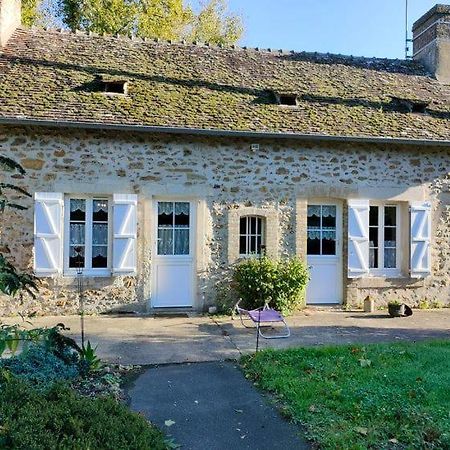 Rêves de Gamins, Gîte de campagne La Camusière proche du pôle Européen et 24h Champagné Exterior foto