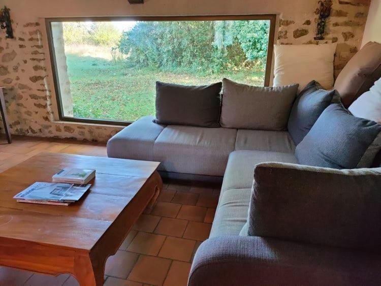 Rêves de Gamins, Gîte de campagne La Camusière proche du pôle Européen et 24h Champagné Exterior foto